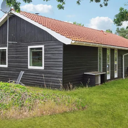 Awesome In Skibby With Kitchen Brønde